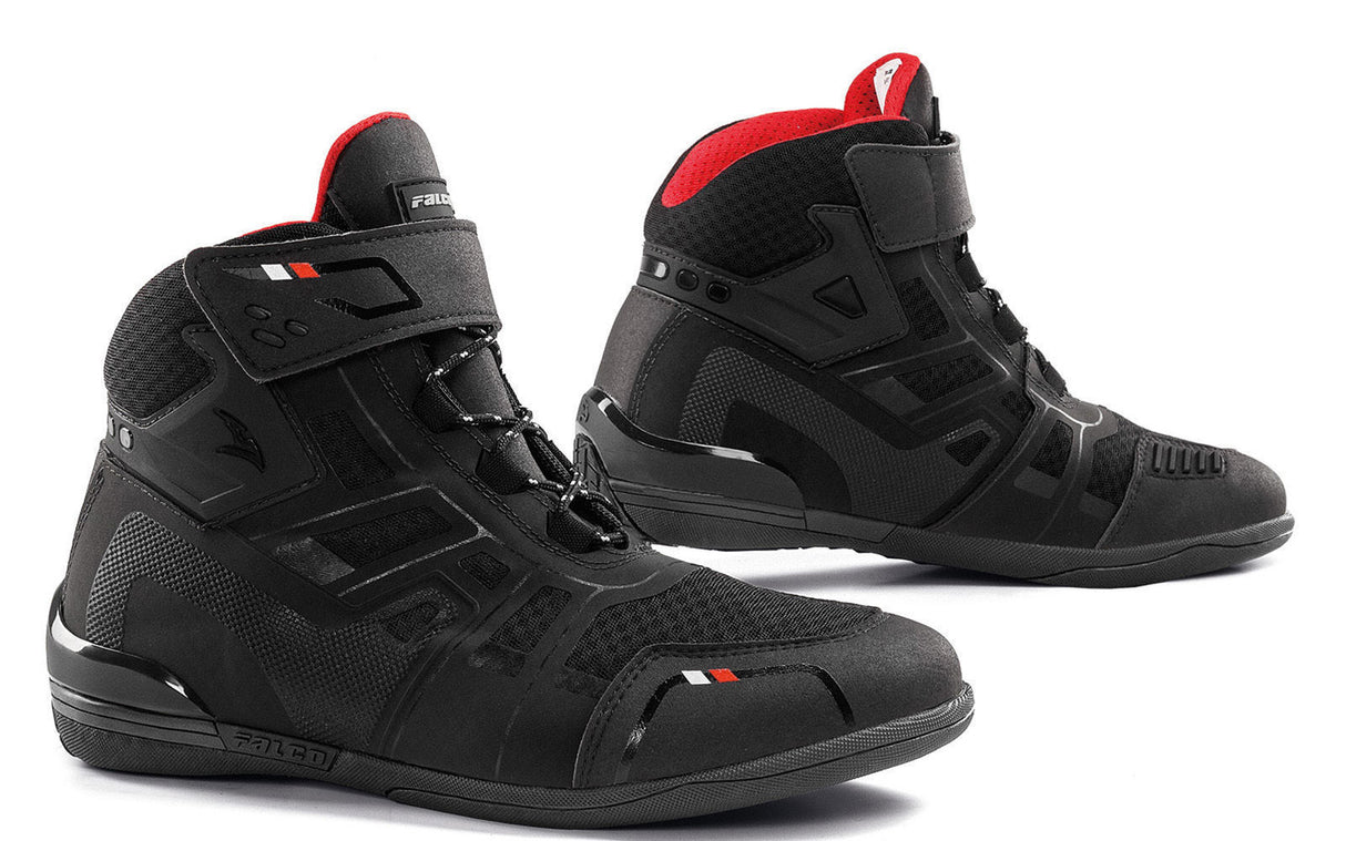 מגף רכיבה עירוני Maxx Tech 2 Air מבית Falco שחור/לבן