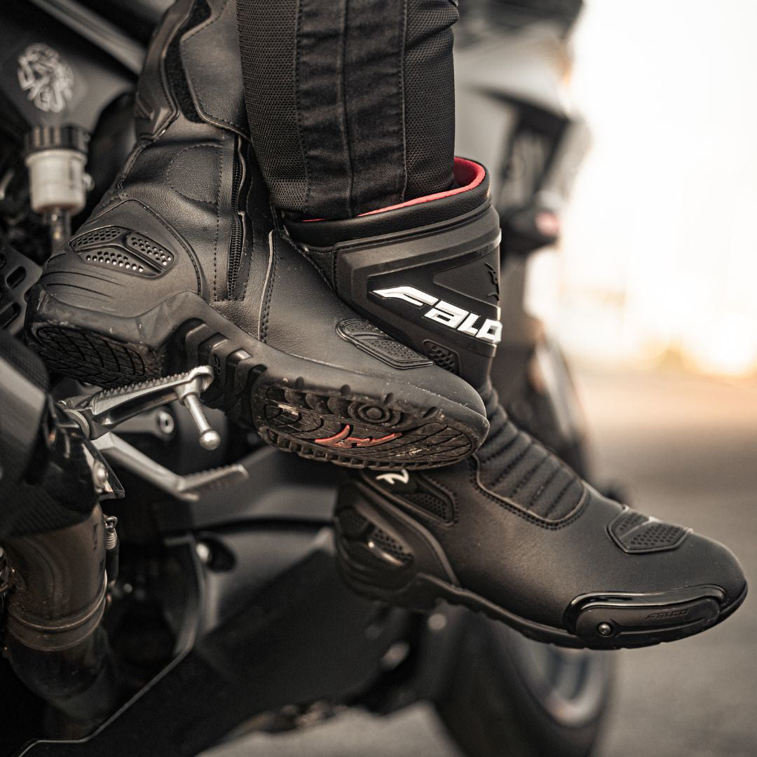 מגף רכיבה ספורט Oxegen 3 Air מבית Falco שחור