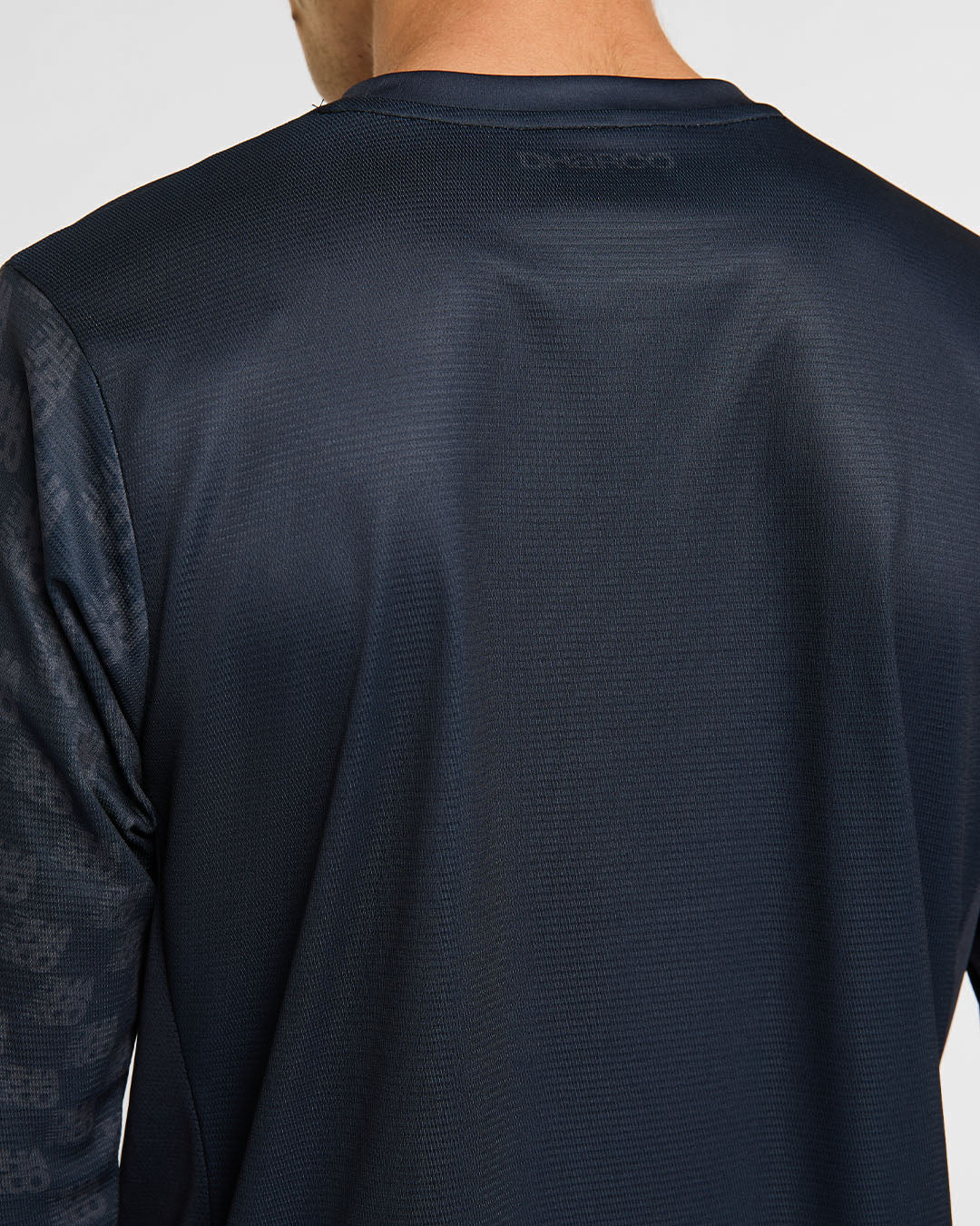 חולצת רכיבה ארוכה גברים Gravity | Reality Check