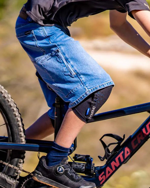 מגן ברכיים DHaRCO Trail Jr