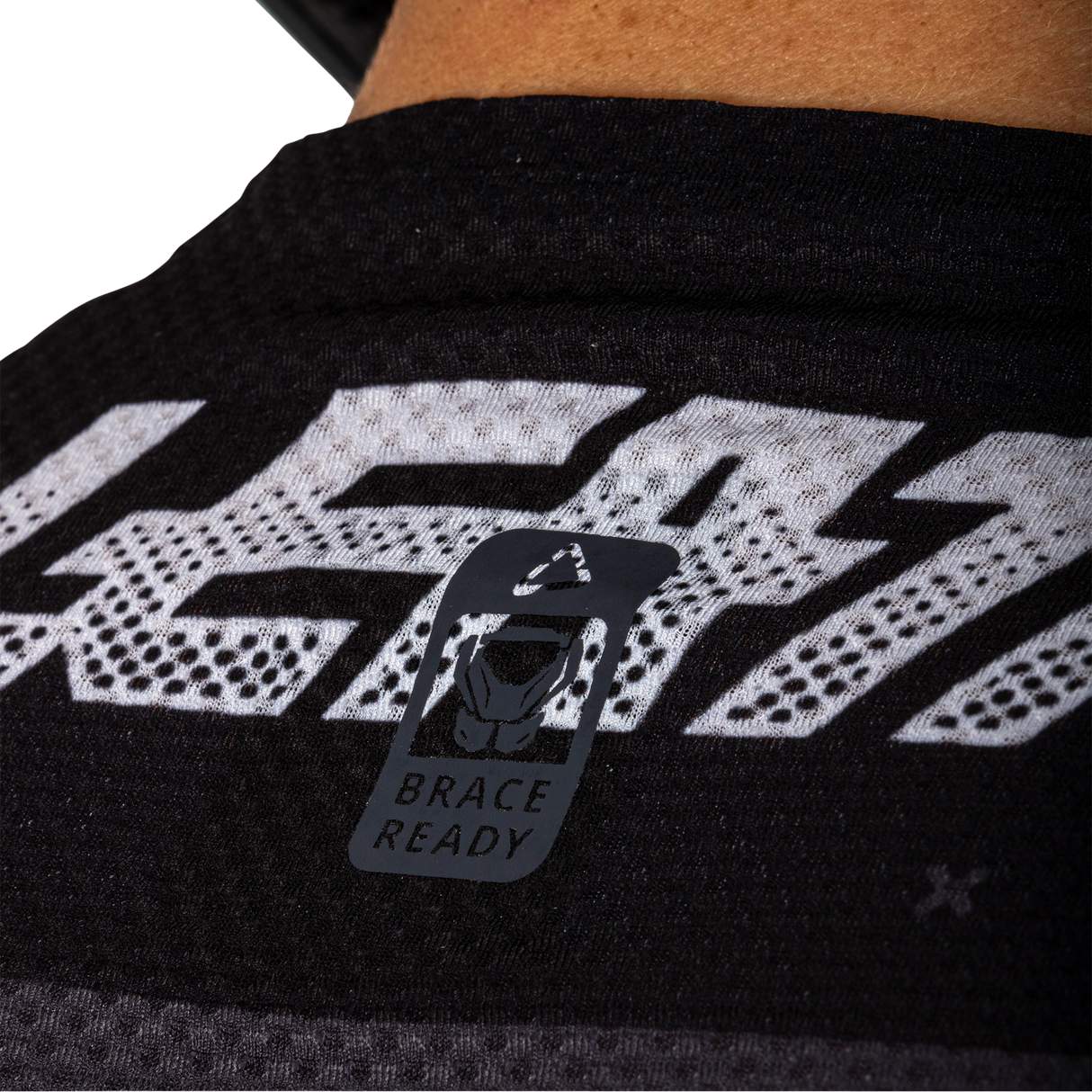 סט מכנס וחולצה 4.5 Lite Stealth V25