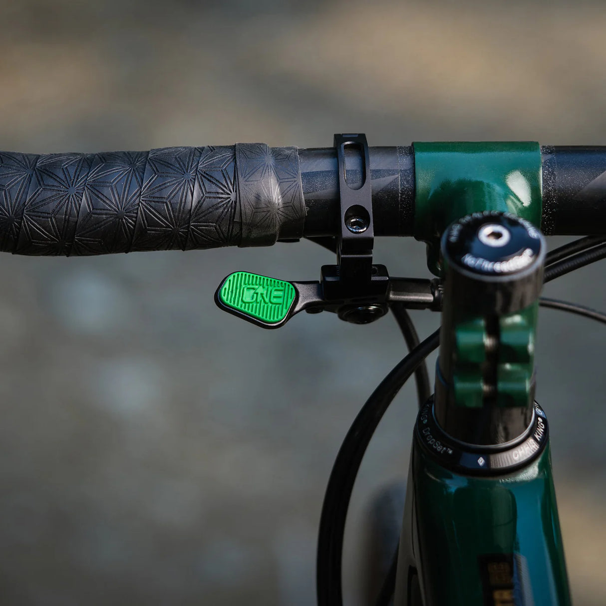 חבק לידית מוט אוכף 22.2 מ"מ