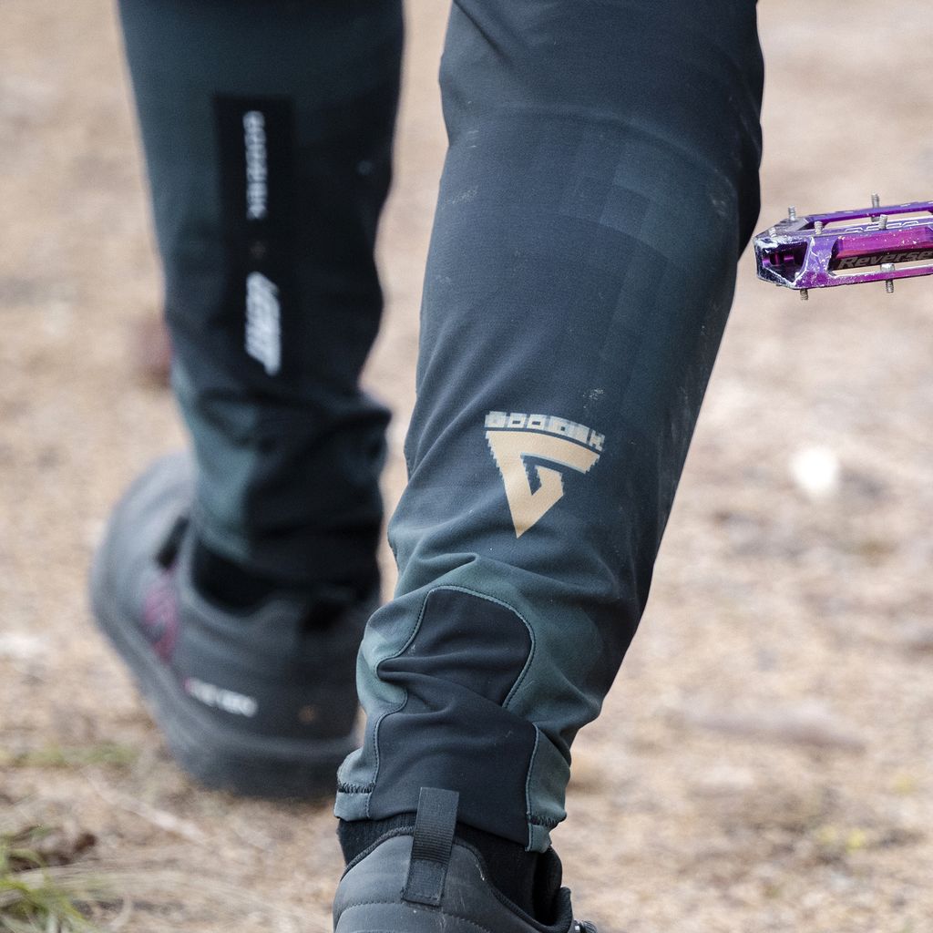 סט מכנס וחולצה Leatt MTB Gravity 1.0 מהדורת Szymon Godziek