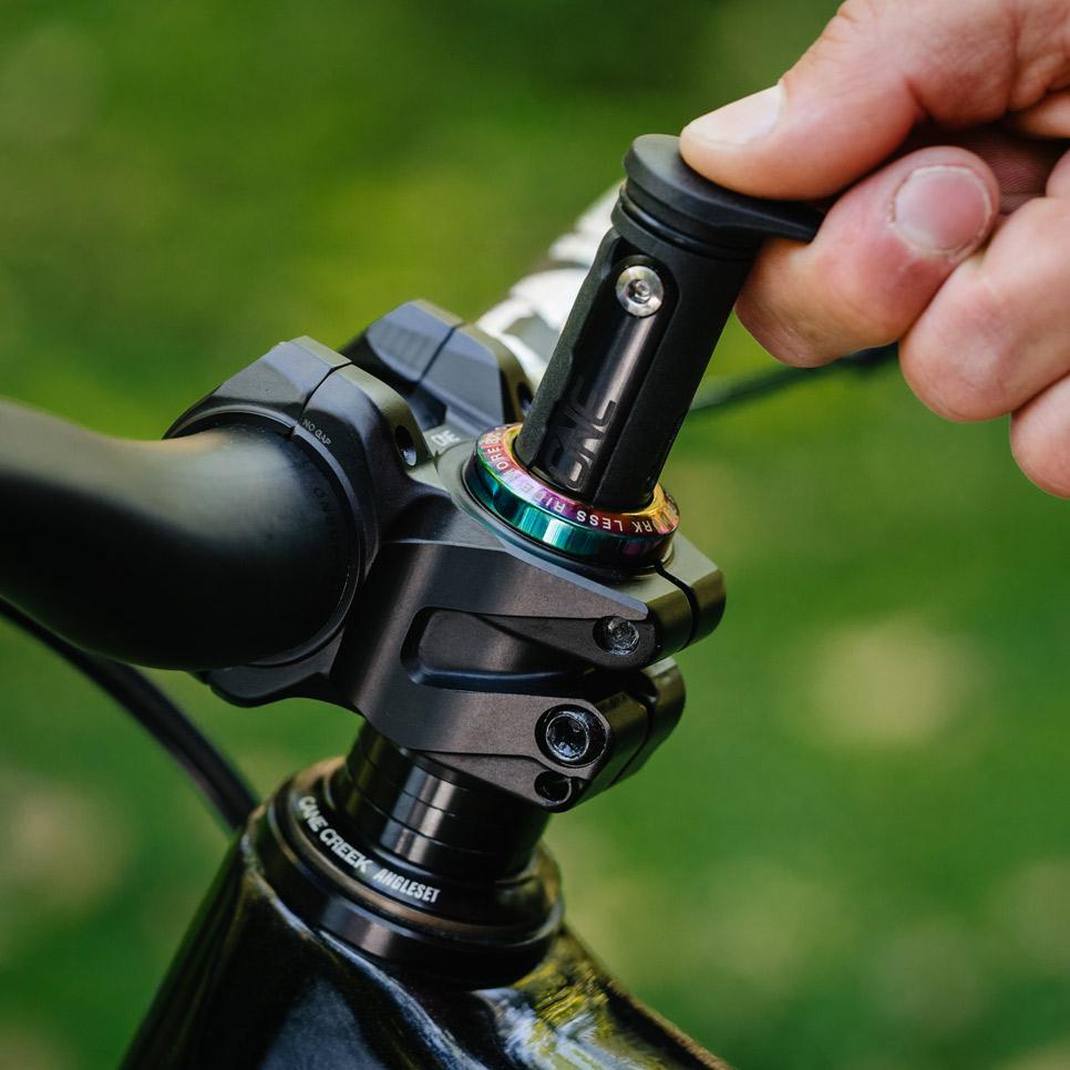 קיט OneUP EDC Threadless