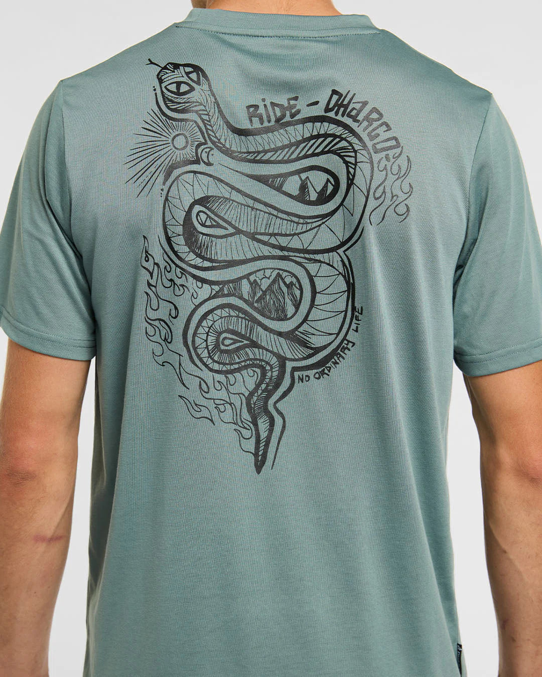 חולצת רכיבה קצרה גברים Tech Tee | Envy