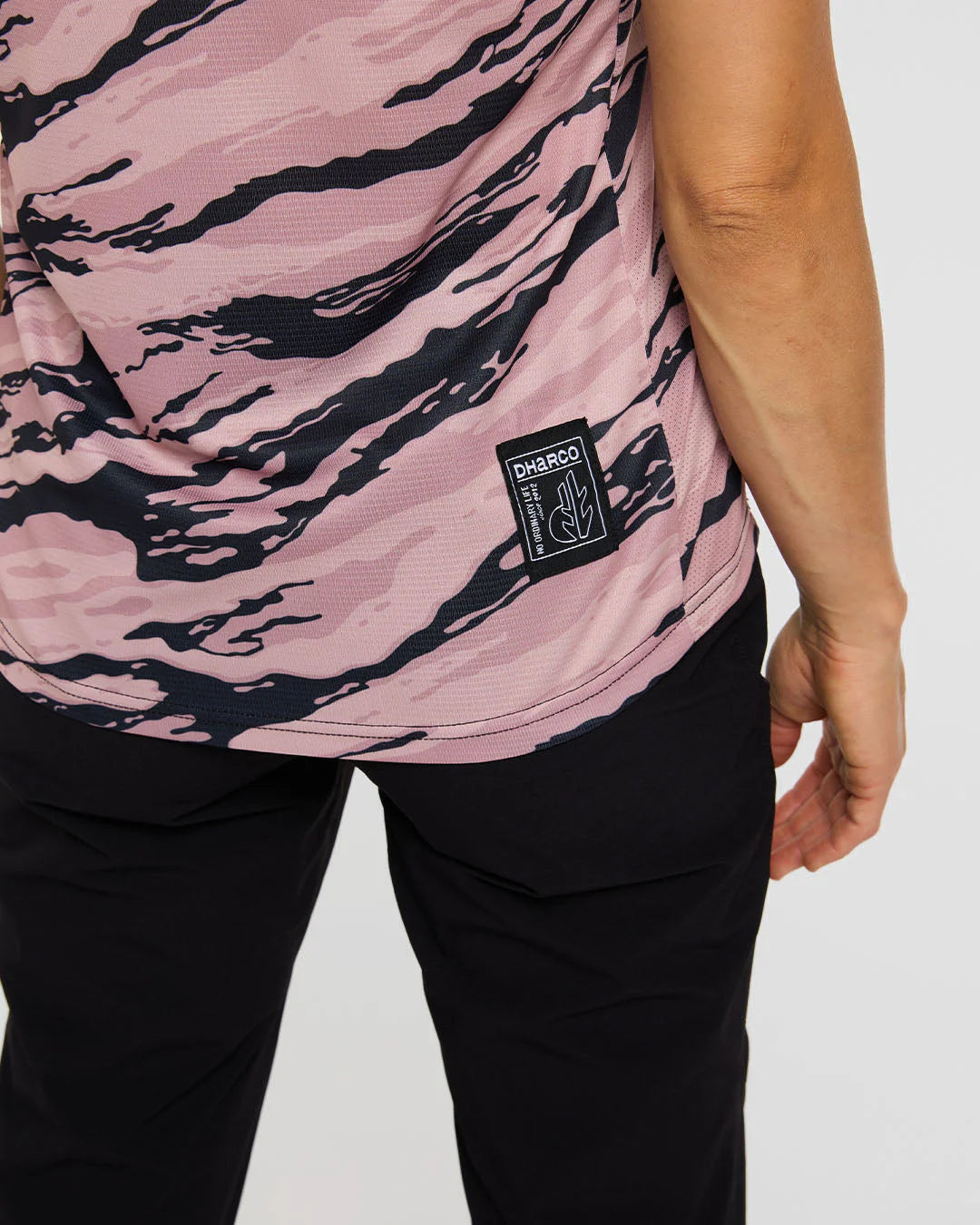 חולצת רכיבה קצרה נשים | Ambush - DHaRCO