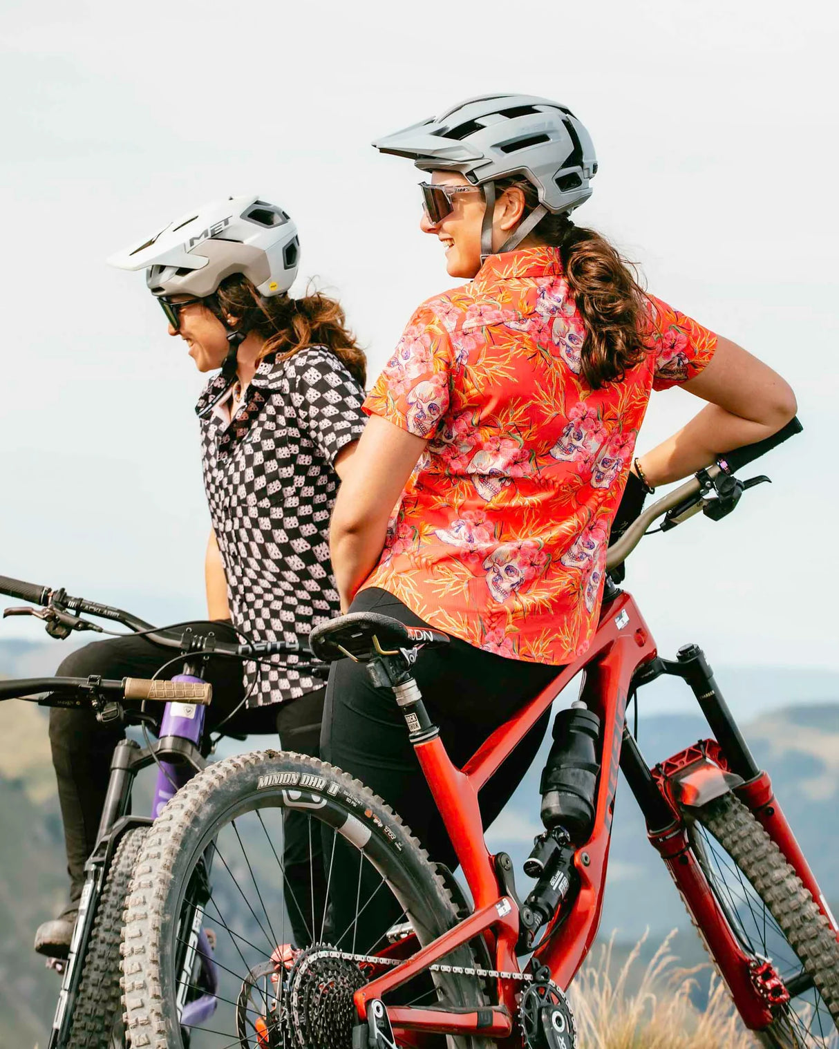 חולצת רכיבה קצרה נשים Tech Party | Paradise