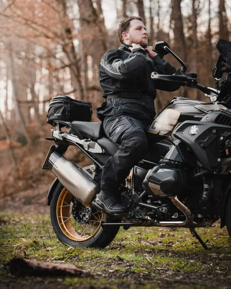 מגף אדוונצ'ר Atlas 2 מבית Falco שחור