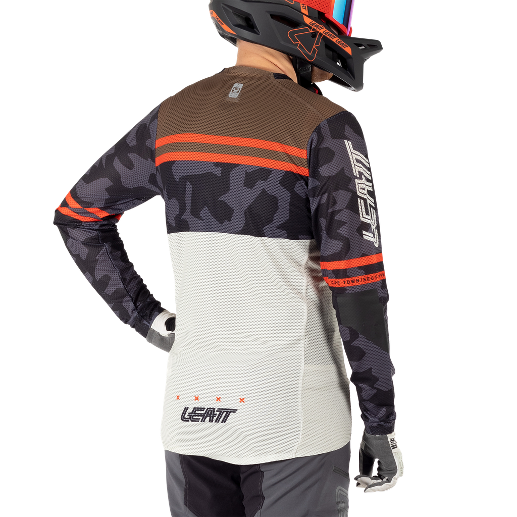 חולצת רכיבה ארוכה גברים MTB Gravity 4.0 Cream V25