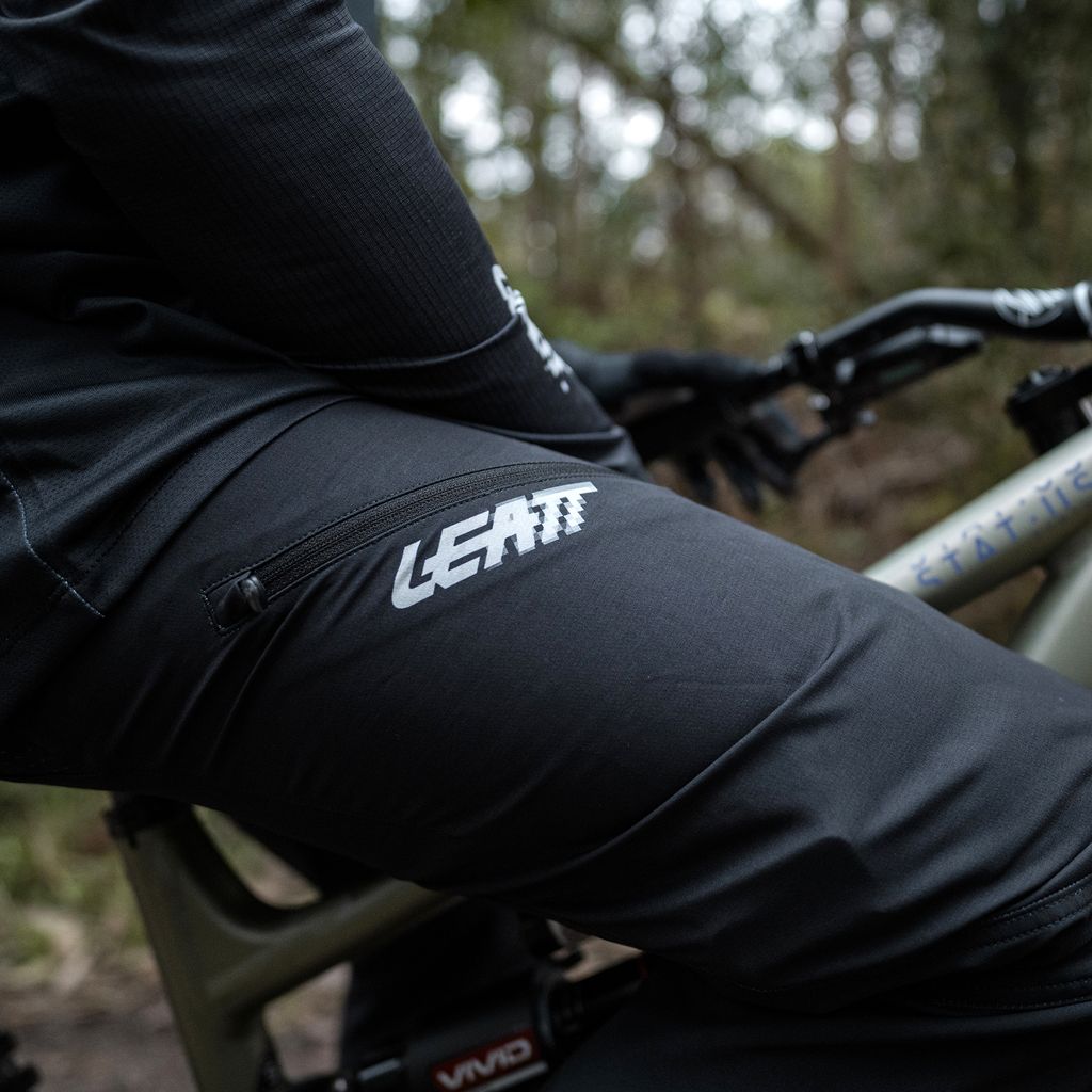 סט מכנס וחולצה Leatt MTB Gravity 1.0 מהדורת Szymon Godziek