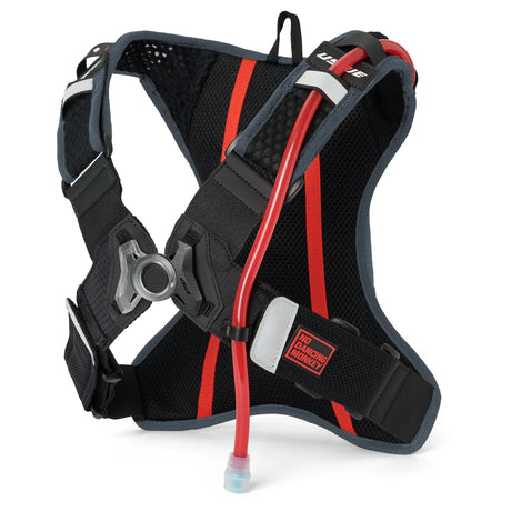 תיק מים USWE Outlander XC 2 Black - USWE